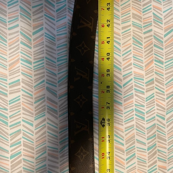 Louis Vuitton Authentic Belt - Picture 2 of 4